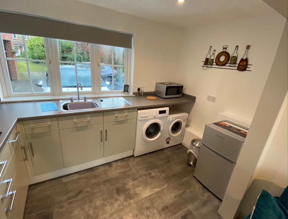 The Drum Room Holiday Apartment Near Horsham Southwater Exteriér fotografie
